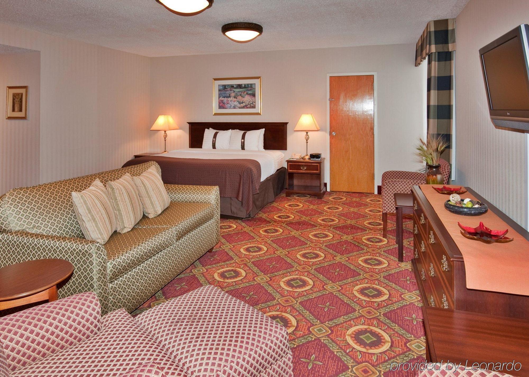 Ramada Plaza Rochester Airport Exterior foto